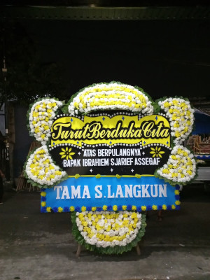 Papan Bunga Duka di Naimata